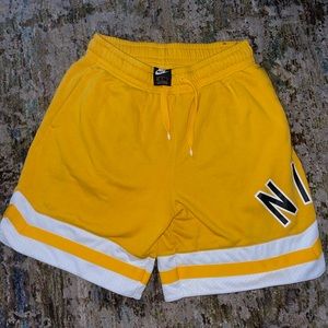 Nike Air sweat shorts sz. M